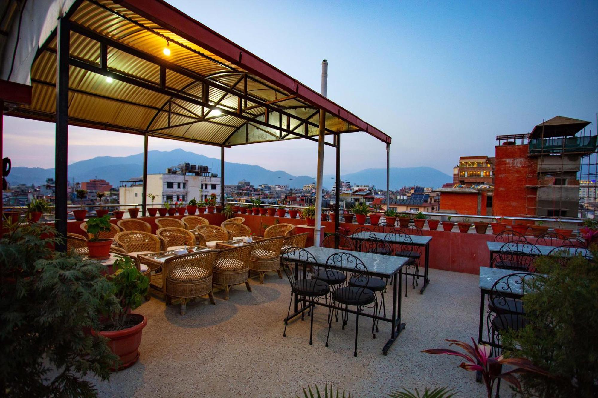 Hotel Jay Suites Kathmandu Exterior foto